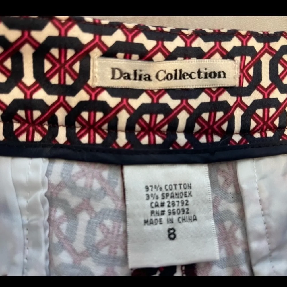 Dalia Collection | NWOT! Red Blue White Preppy Shorts w/ Pockets - Picture 3 of 5